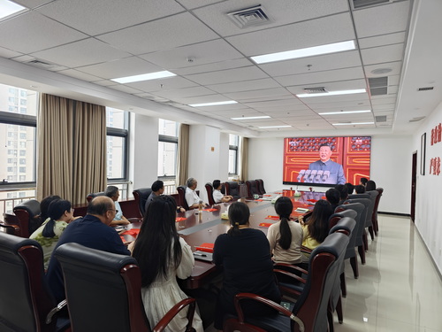 民建河南省委会机关观看中国人民抗日战争暨世界反法西斯战争胜利80周年纪念大会